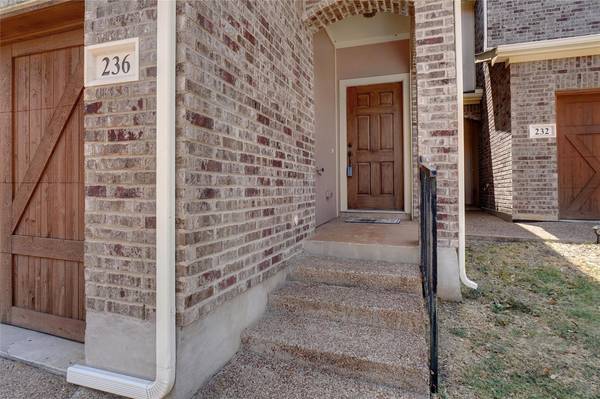 Hurst, TX 76053,236 Corinna Court