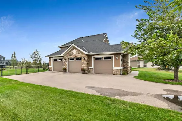 Rural Foothills County, AB T1S0L9,304 Green Haven CT