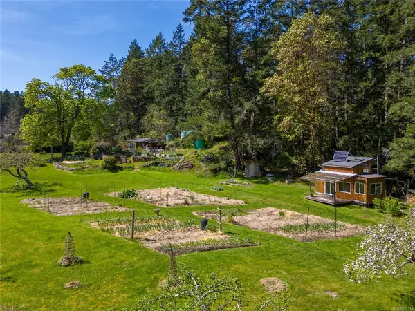 Pender Island, BC V0N 2M1,5415 Hooson Rd