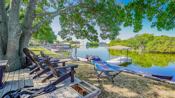 213 Brazos Harbor Drive, Granbury, TX 76048