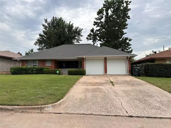 732 Fairlane Drive, Midwest City, OK 73110