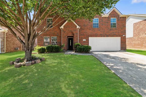 2815 Atrium Drive, Grand Prairie, TX 75052