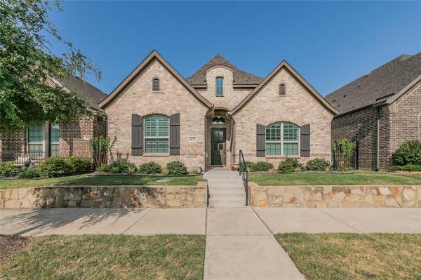 6937 Heather Lane, North Richland Hills, TX 76182