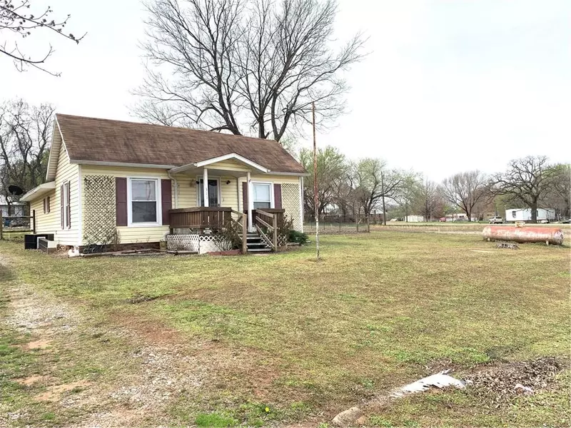 311 Hoffman, Sparks, OK 74869