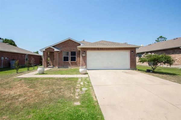 1709 Creek Bend Lane, Little Elm, TX 75068