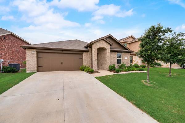 2415 Anton Drive, Forney, TX 75126