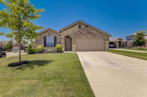 14601 Snowy River Court, Fort Worth, TX 76052