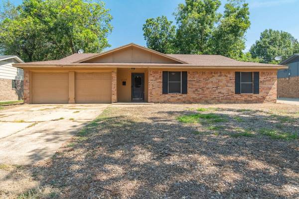 2135 Sycamore Street, Paris, TX 75460