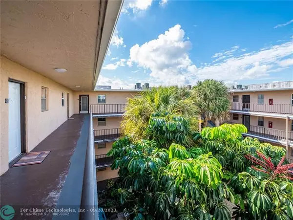 2800 Somerset Drive  #405J, Lauderdale Lakes, FL 33311