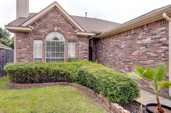 1729 Buehler Place, Lewisville, TX 75067