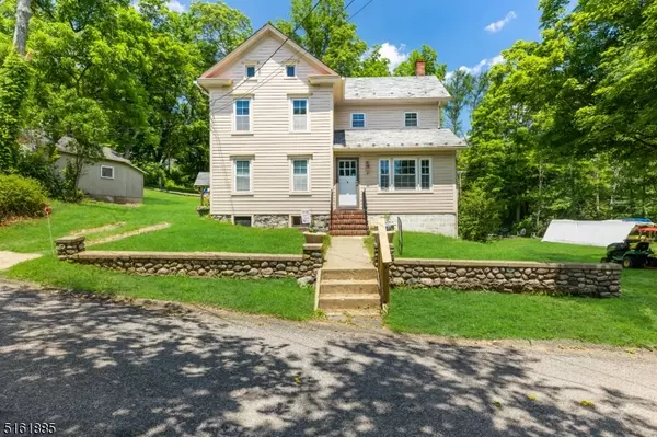 2 Ash Rd, Blairstown Twp., NJ 07832