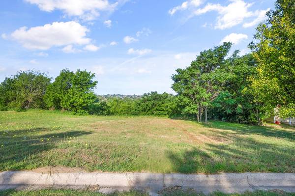 1022 Lake View Ridge, White Settlement, TX 76108