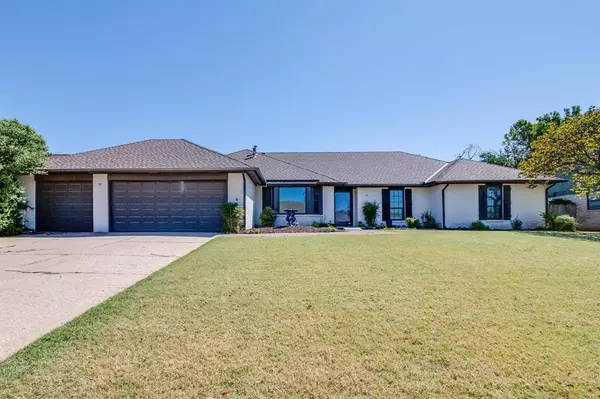 10700 Lakeridge Run, Oklahoma City, OK 73170