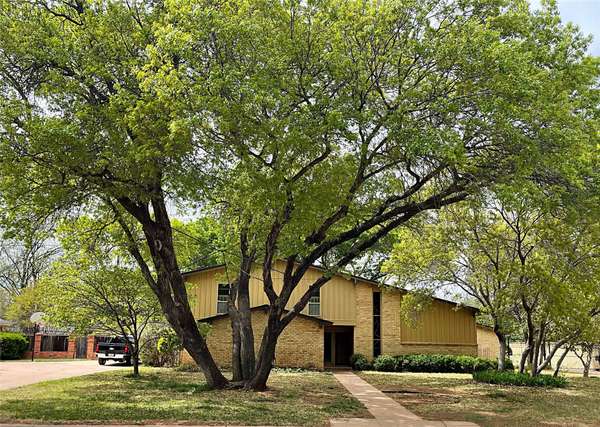 2134 Old Orchard Road, Abilene, TX 79605