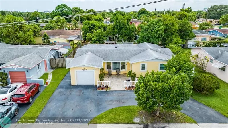 4520 NW 25th St, Lauderhill, FL 33313