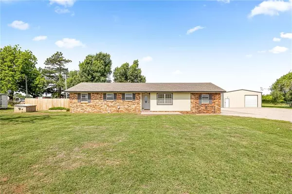 317 N Richland Road, Tuttle, OK 73089