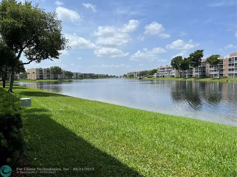 7830 Exeter Blvd  #101, Tamarac, FL 33321