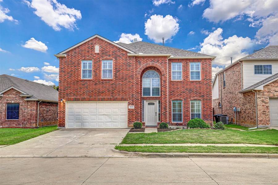 10221 Sourwood Drive, Fort Worth, TX 76244