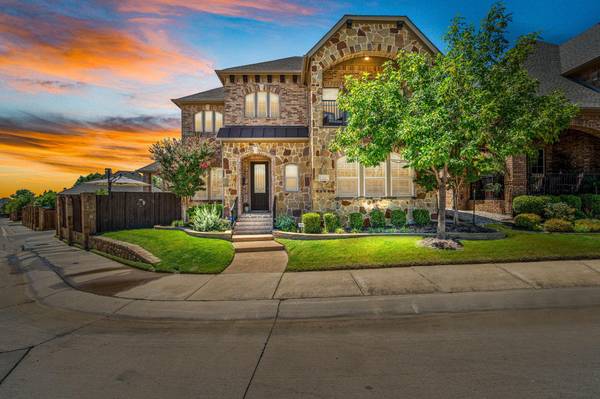 416 Grail Castle Drive, Lewisville, TX 75056