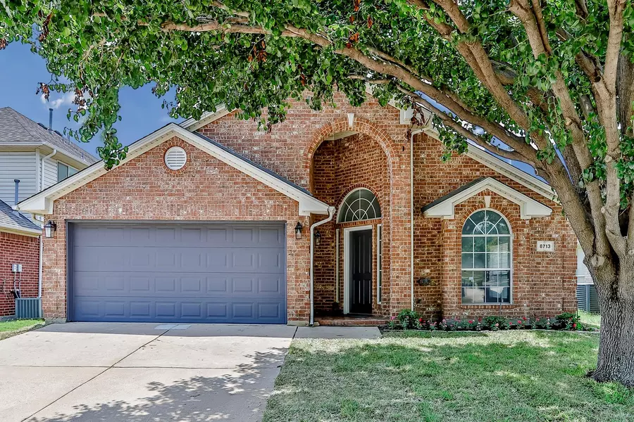 8713 Sunset Trace Drive, Fort Worth, TX 76244