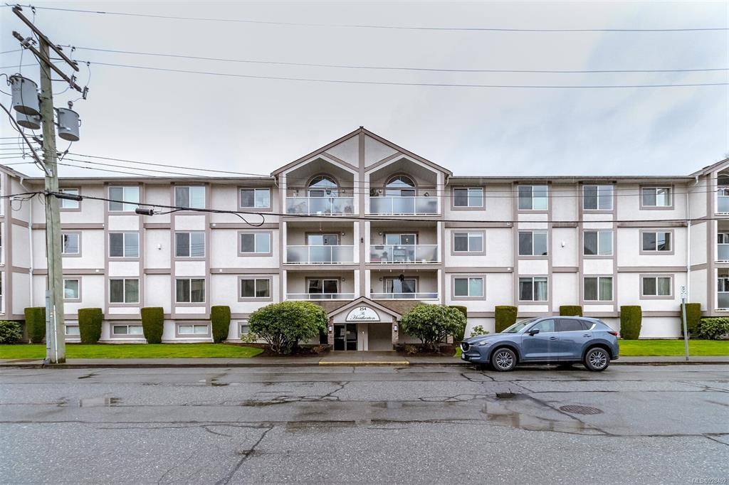 Duncan, BC V9L 1R2,254 First St #202