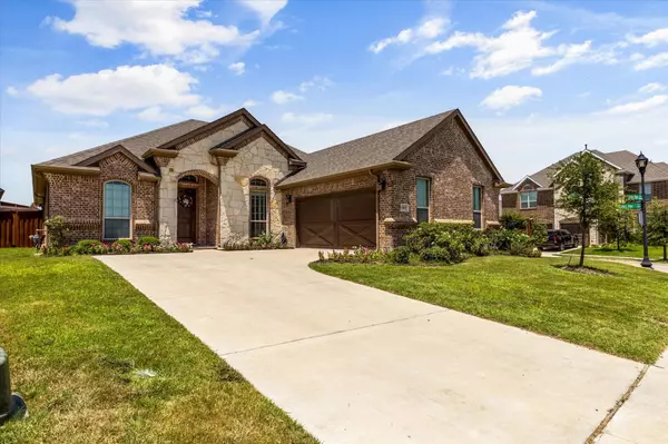 15032 Amber Sky Drive, Aledo, TX 76008