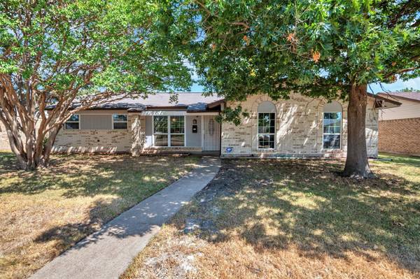 3733 Burning Tree Lane, Garland, TX 75042