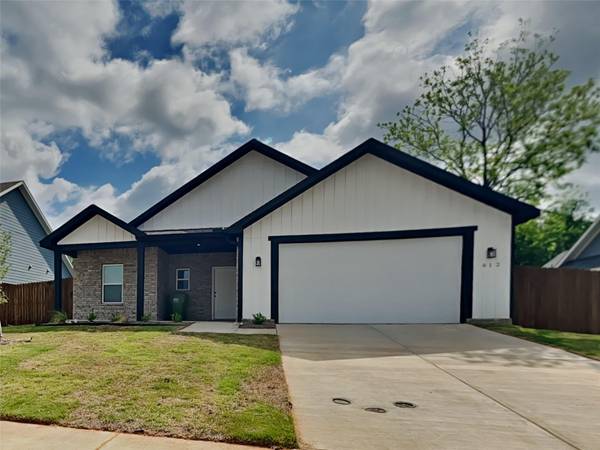 612 Porcupine Drive, Springtown, TX 76082