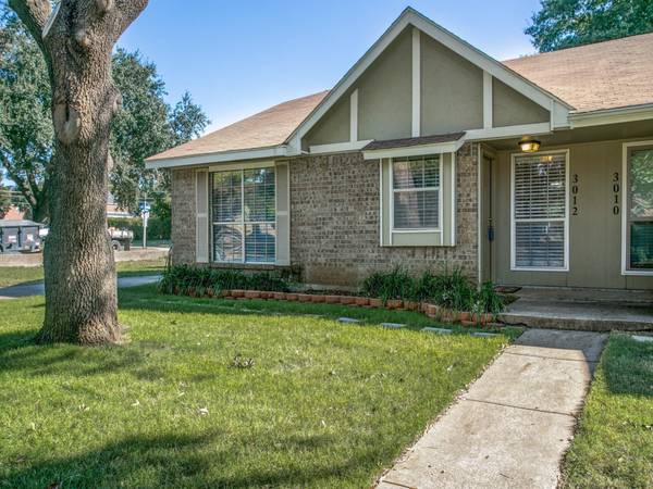 3012 Clover Lane, Euless, TX 76039