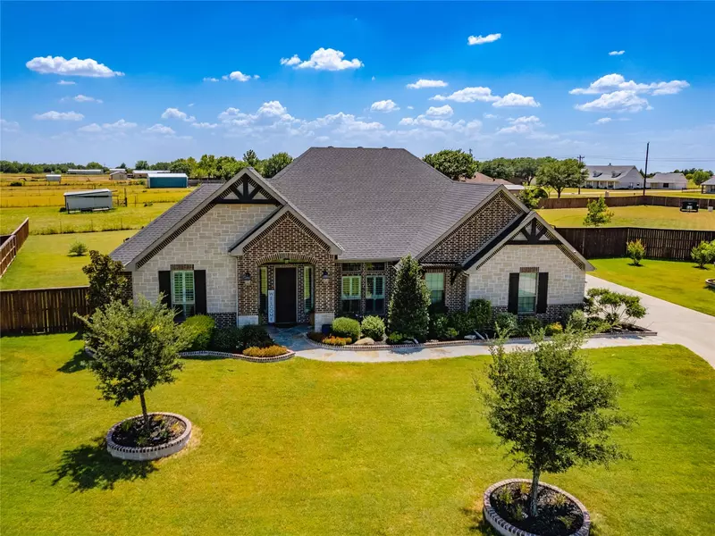 2311 River Bend Court, Midlothian, TX 76065