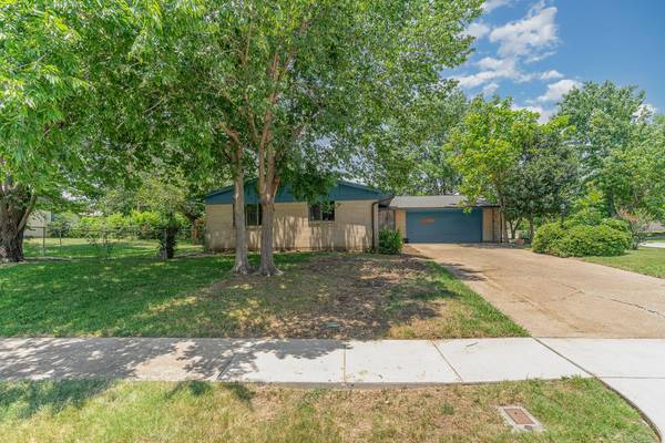 3601 Harvard Street N, Irving, TX 75062