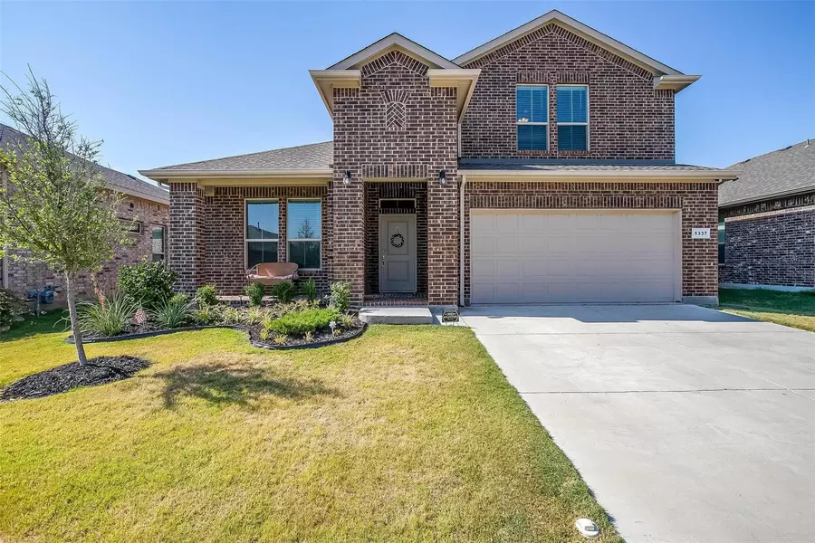 5337 Corn Field Drive, Fort Worth, TX 76179