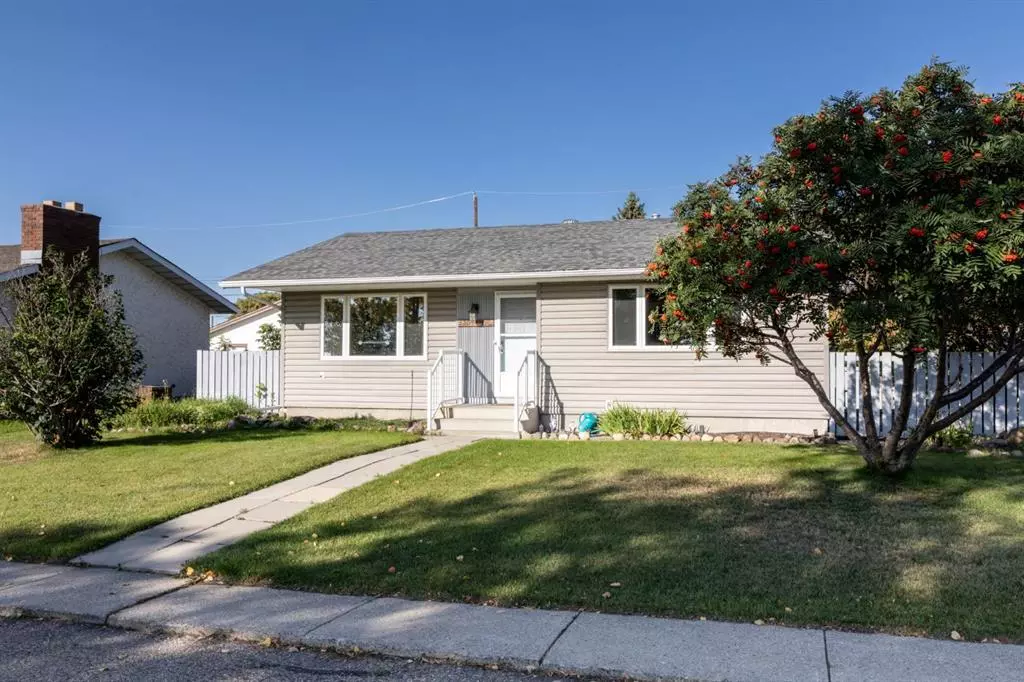 Blackfalds, AB T0M 0J0,5304 Queen CRES