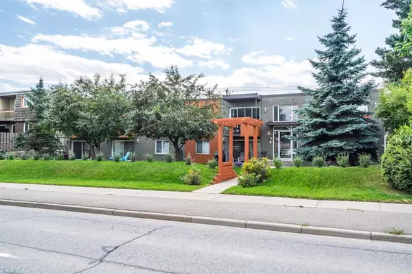 Calgary, AB T3C2E9,4127 Bow TRL SW #205