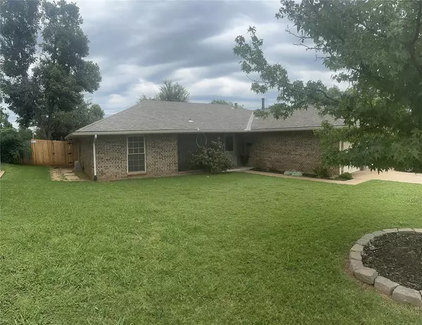 345 Memory Lane, Edmond, OK 73013