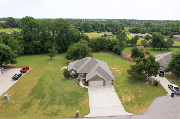 Blanchard, OK 73010,500 Silver Fox Court