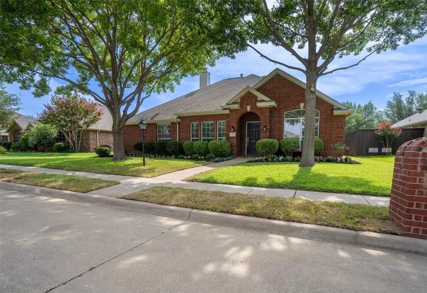 1318 Sunderland Court, Allen, TX 75013