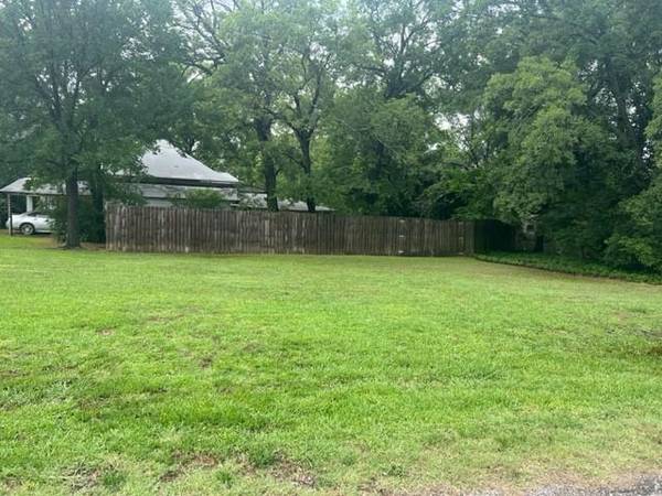 200 NE 2nd Street, Cooper, TX 75432