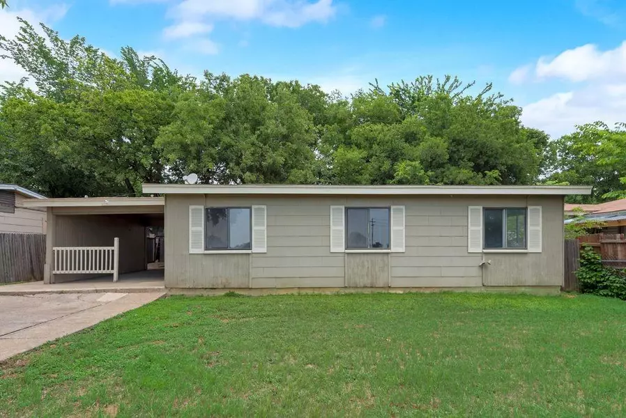 1012 California Parkway N, Fort Worth, TX 76115