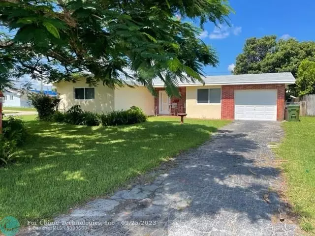 1140 NW 85th Way, Pembroke Pines, FL 33024