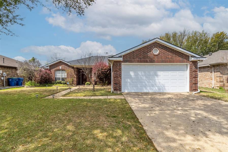 3813 Martha Lane, Rowlett, TX 75088