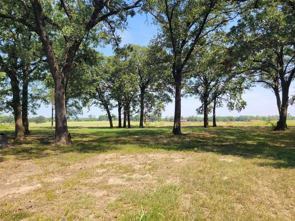 2434 County Road 2324, Como, TX 75431