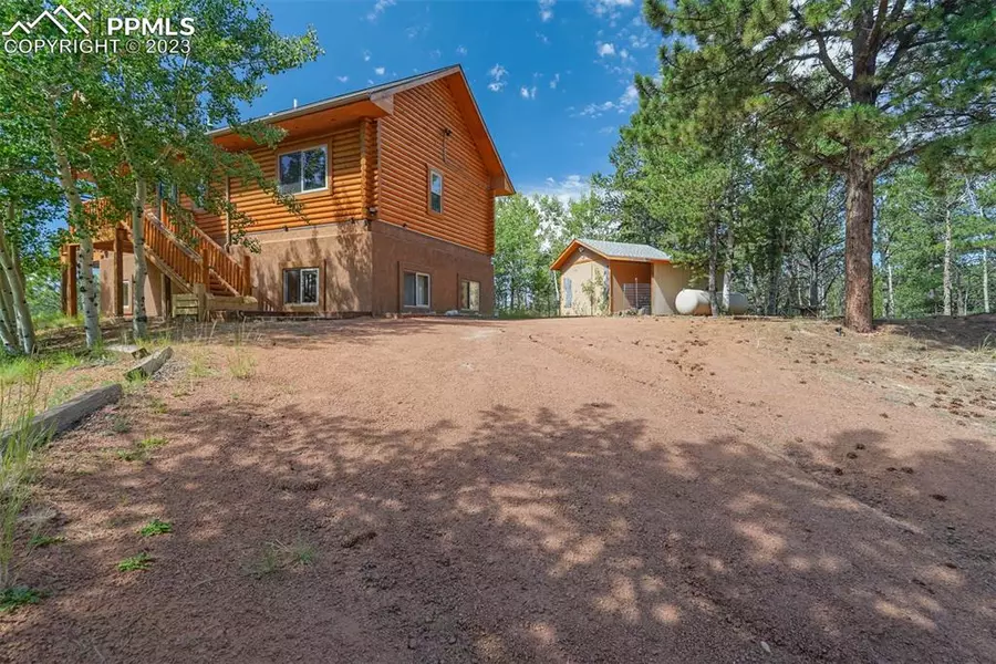 477 Pikes Peak DR, Divide, CO 80814