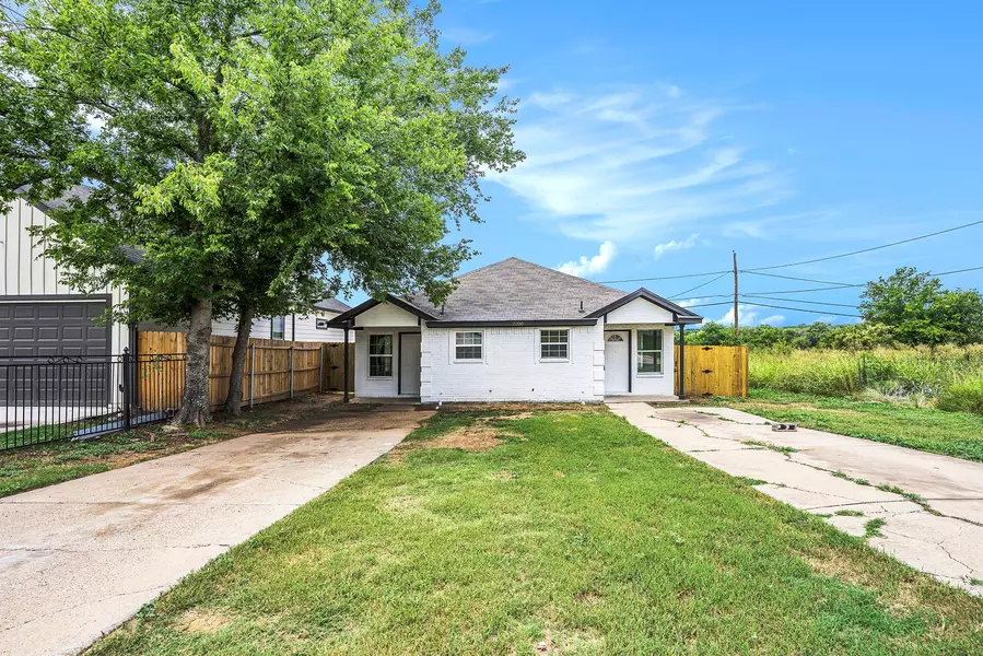 2200 Brookes Street #A/B, Fort Worth, TX 76105