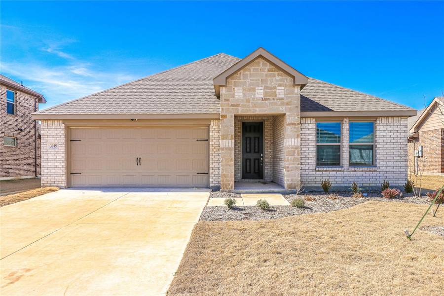 3015 Cliffview Drive, Sanger, TX 76266