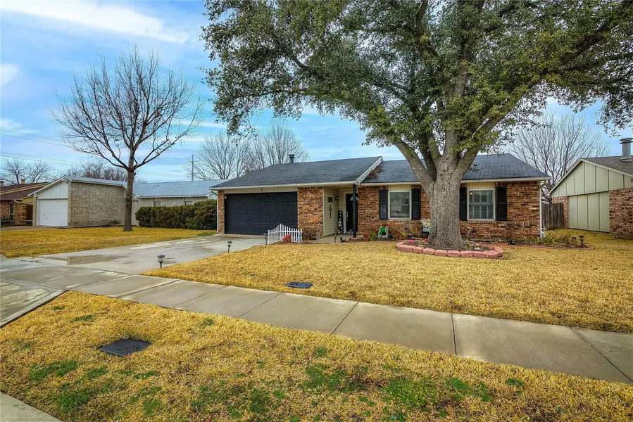 5213 Nash Drive, The Colony, TX 75056