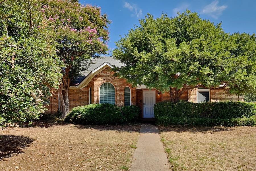 4006 Kingsferry Drive, Arlington, TX 76016