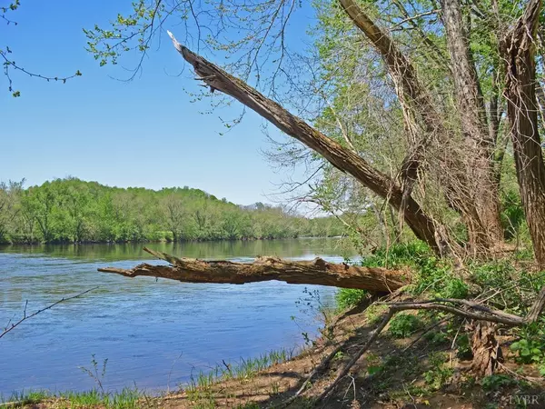 Wingina, VA 24599,11245 Norwood RD