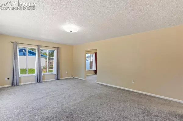 Colorado Springs, CO 80905,430 Hunter AVE