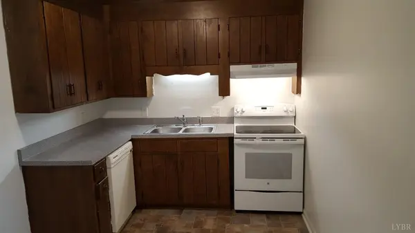 21 Valleywood DR, Forest, VA 24551